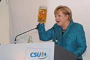Angela Merkel war zu Besuch im Festzelt  am 15.05.2013 (©Foto: Ingrid Grossmann)